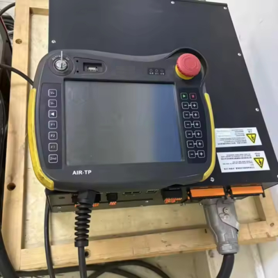 Bras de robot industriel à 6 axes de 10 kg de charge utile et 1700 mm de portée, soudage MIG en acier inoxydable, manipulateur de soudage robotisé automatique à 6 axes