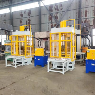 Machine de démontage de ressort de réglage d'excavatrice Komatsu, presse hydraulique sur table de travail mobile 200T, presse de goupille de chenille