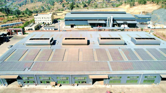Système d'énergie solaire complet à cadre galvanisé 300W-20KW haute efficacité 15%-22% équipement photovoltaïque hors réseau pour l'approvisionnement en énergie domestique et agricole
