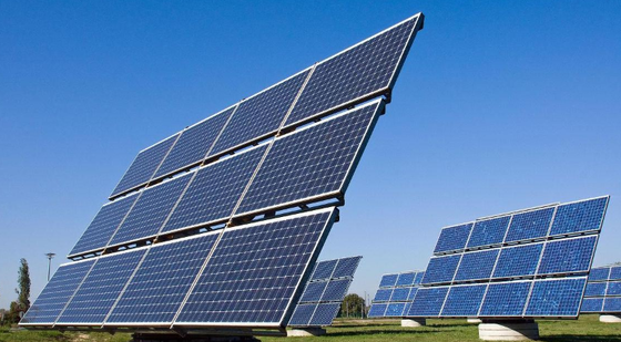 Panneau solaire à haut rendement 15%-22% Taux de conversion 300W-20KW Sortie de puissance pour un module photovoltaïque d'installation sur le toit ou au sol