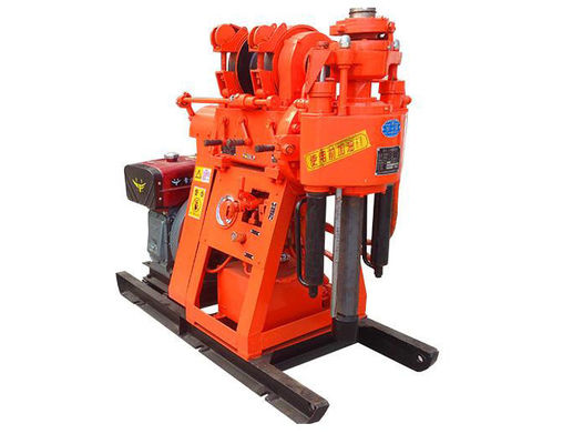 Exploitation géologique portable XY-1A-4H Forage 150m alimentation hydraulique Roche machine à noyau moteur diesel intégré pompe à boue pour la montagne et de la plaine de construction d'enquête