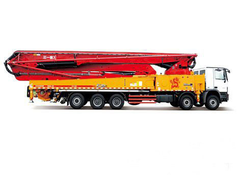 le camion de 85km/H 66m a monté la pompe concrète SY5631THB 660C-8