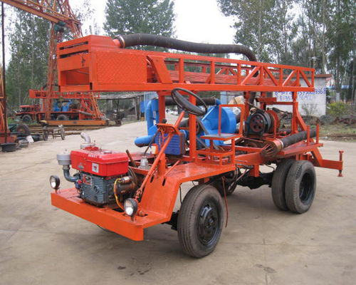 le tracteur de 20kw 300m a monté le puits d'eau forant Rig Self Propelled